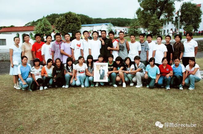 7周年跟随15部纪录片回望开元棋牌试玩512大地震1(图9)